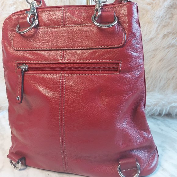 Clark Red Leather Two Ways to Carry Leather Shoulder Bag Backpack - Picture 5 of 12